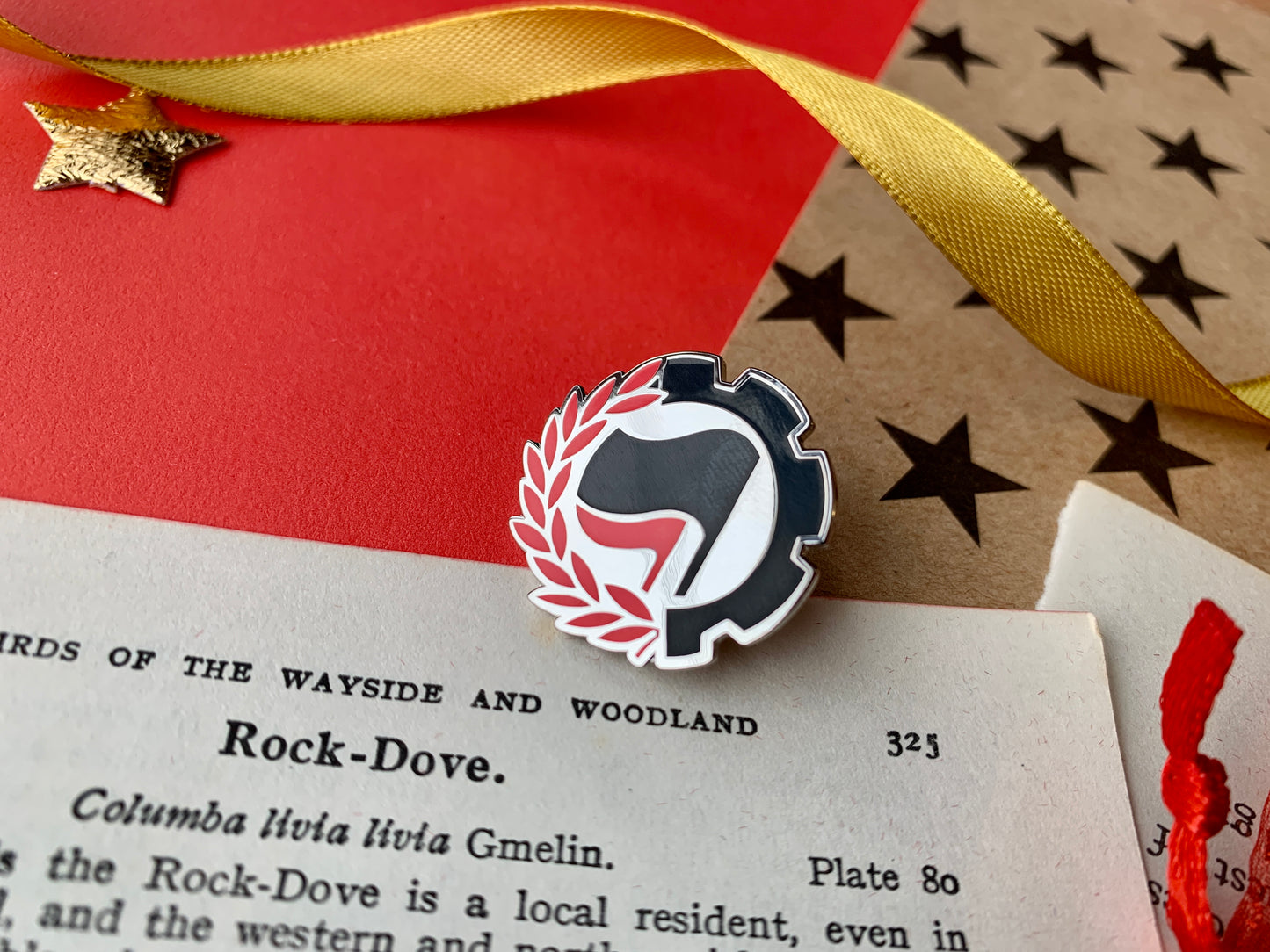 Leftist Anarcho-Syndicalist Black and Red Flags with Cog and Laurel Border Metal Pin Badge
