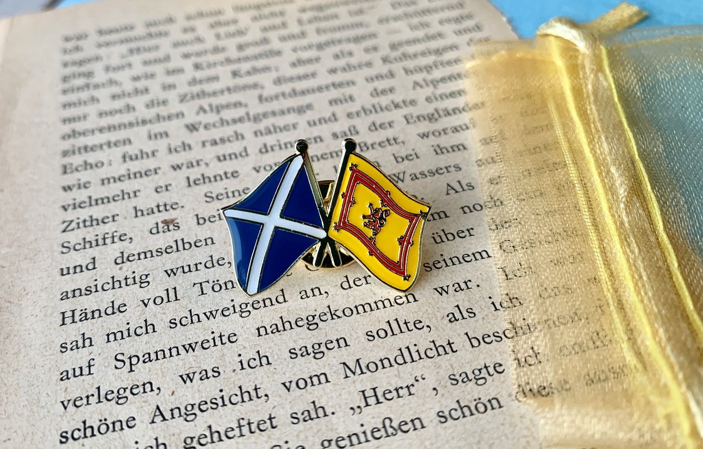 Scottish Saltire and Lion Crossed Flags Alba gu Brath Enamel Pin Badge