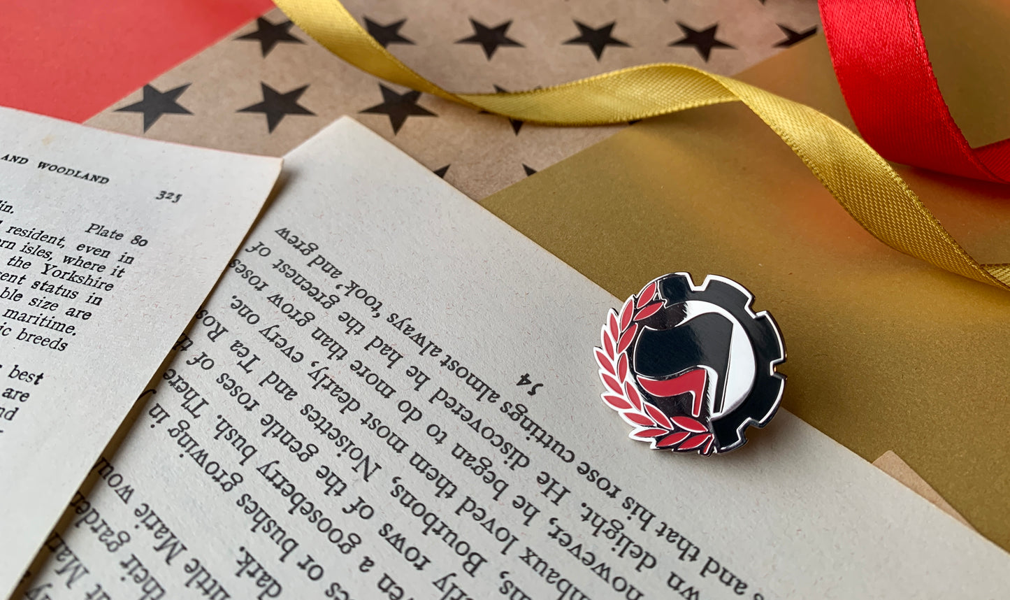 Leftist Anarcho-Syndicalist Black and Red Flags with Cog and Laurel Border Metal Pin Badge