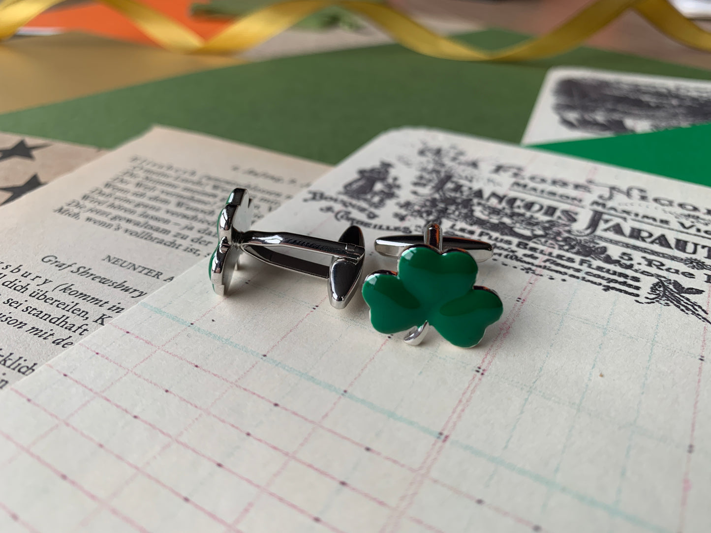 Irish Shamrock Enamel St Patrick’s Day Erin go Bragh Cufflinks