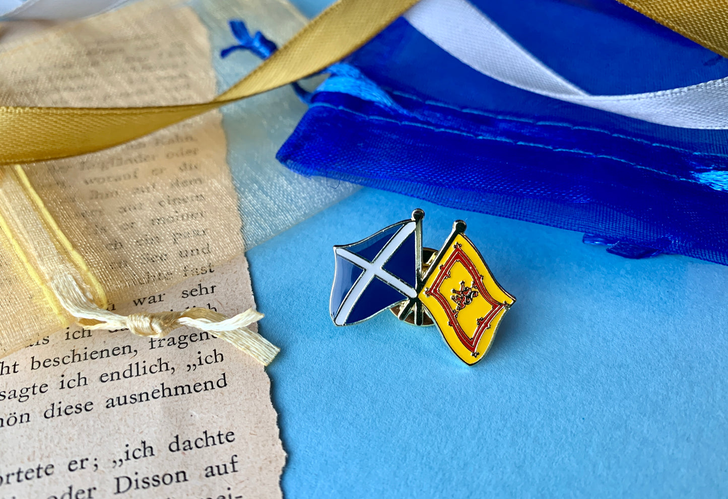 Scottish Saltire and Lion Crossed Flags Alba gu Brath Enamel Pin Badge