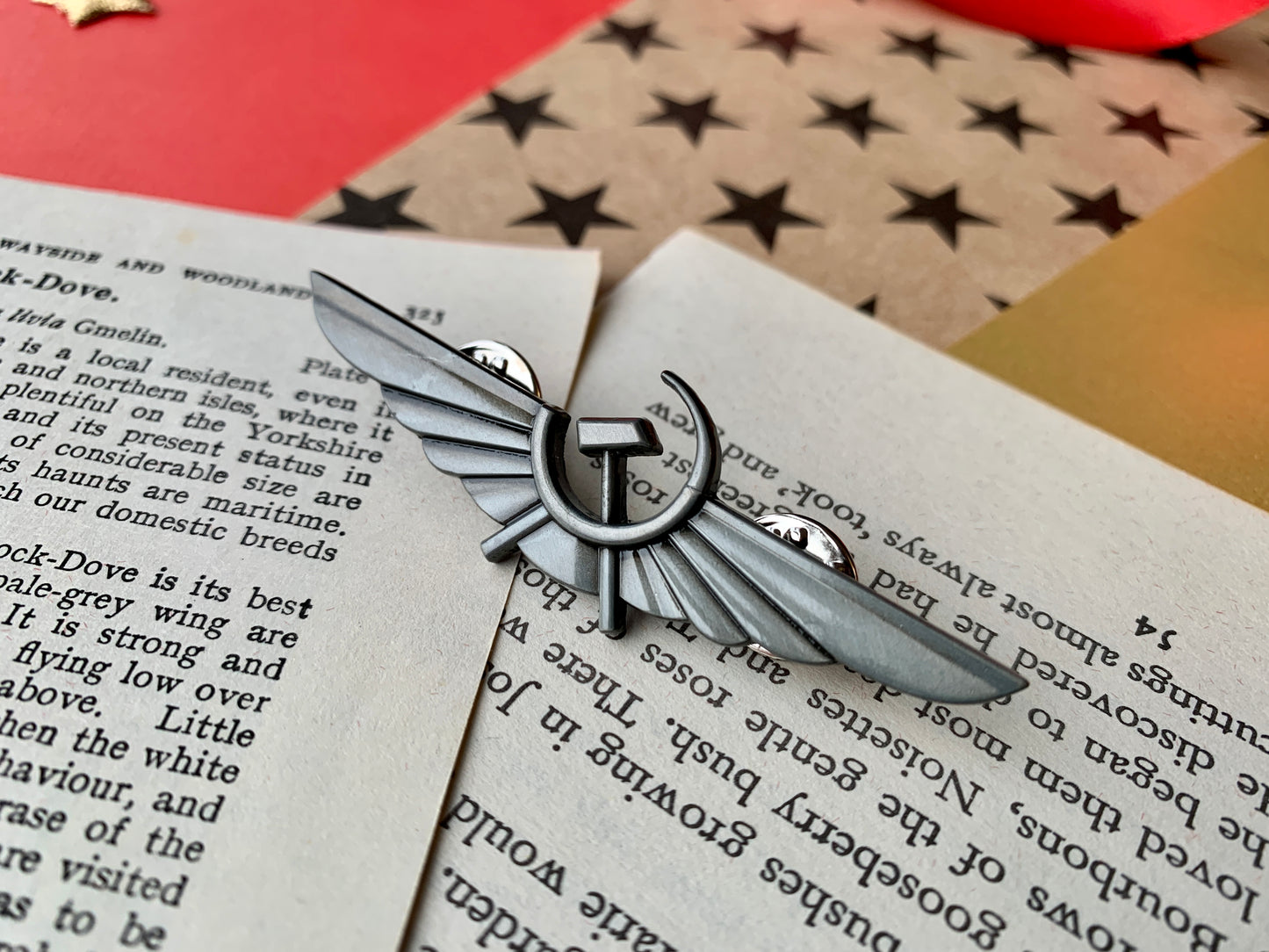 Hammer and Sickle USSR Flight Wings Soviet Union Airforce World War 2 Historic Metal Pin Badge