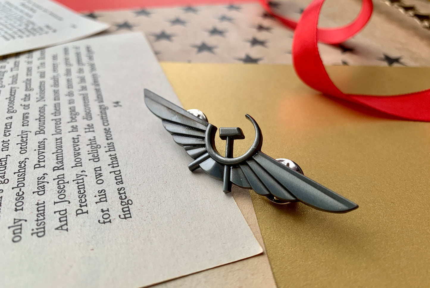 Hammer and Sickle USSR Flight Wings Soviet Union Airforce World War 2 Historic Metal Pin Badge