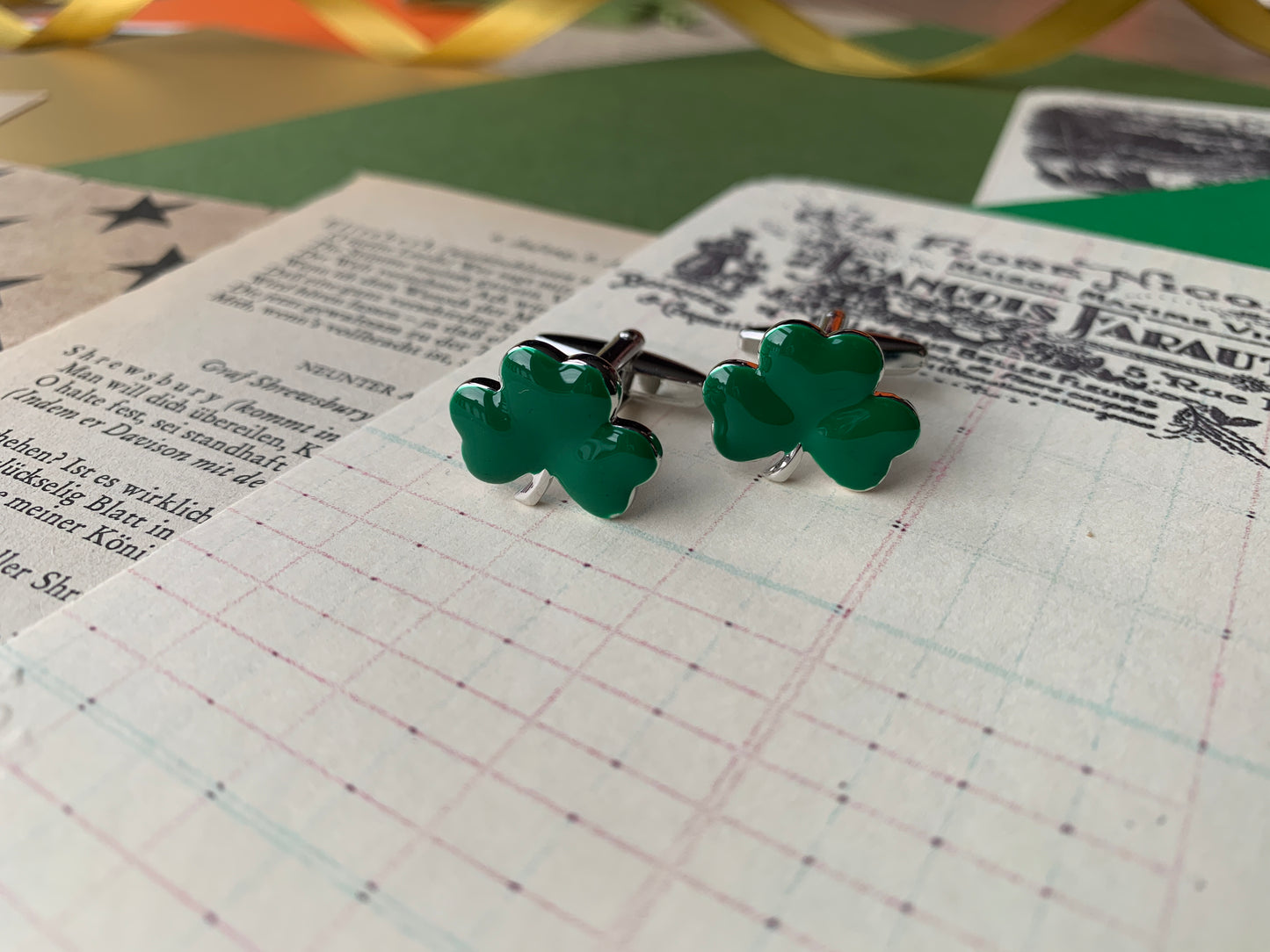 Irish Shamrock Enamel St Patrick’s Day Erin go Bragh Cufflinks