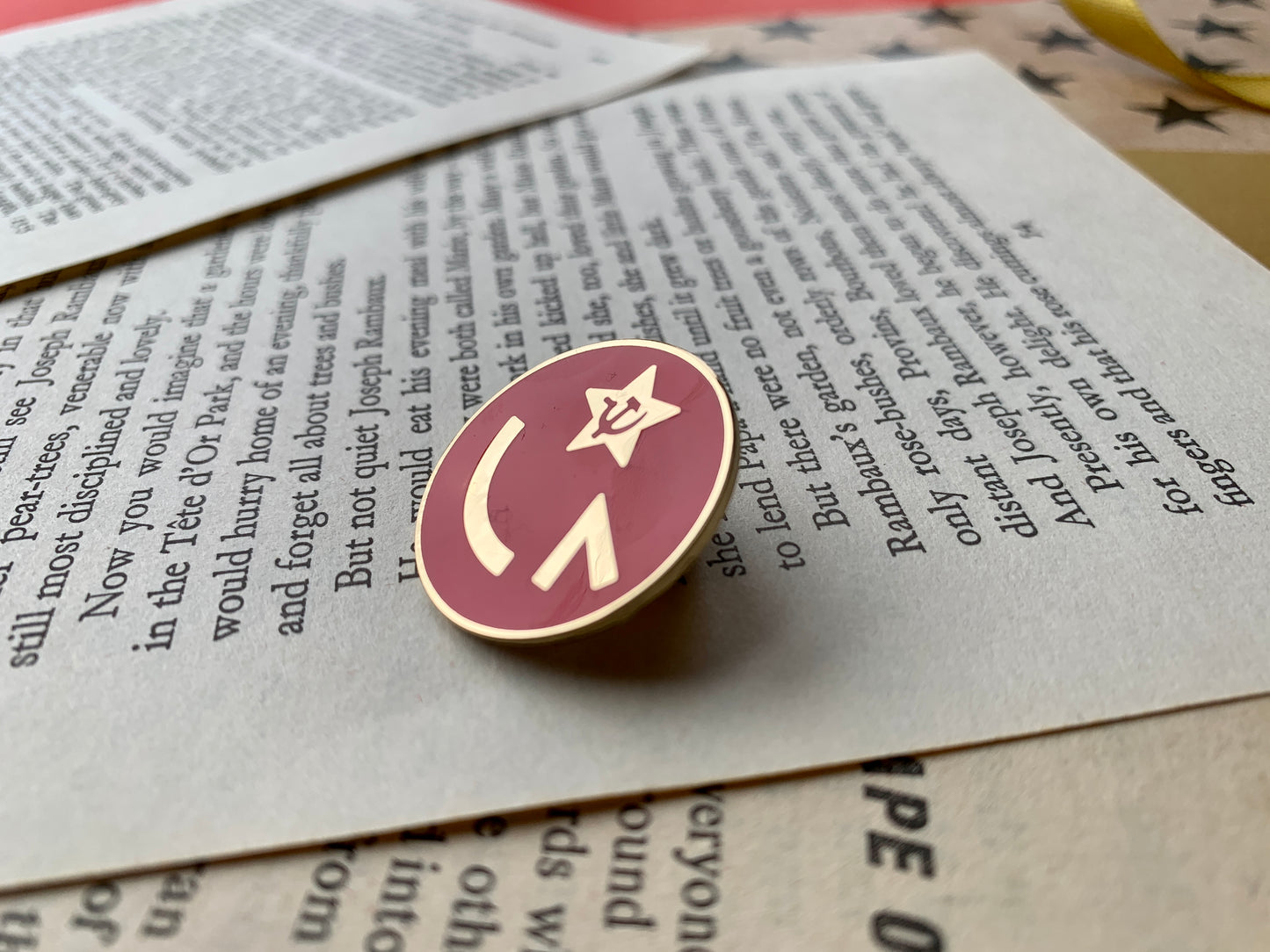Leftist Hammer and Sickle Smiling Face Emoji Socialist Enamel Pin Badge