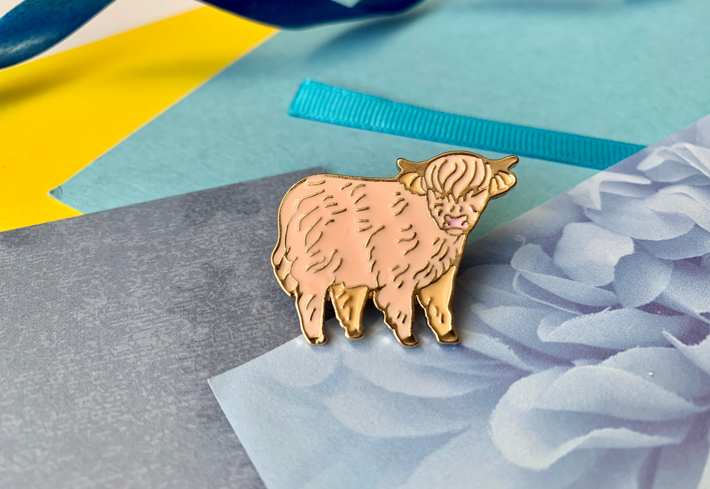 Scottish Highland Cow Beige and Gold Enamel Pin Badge