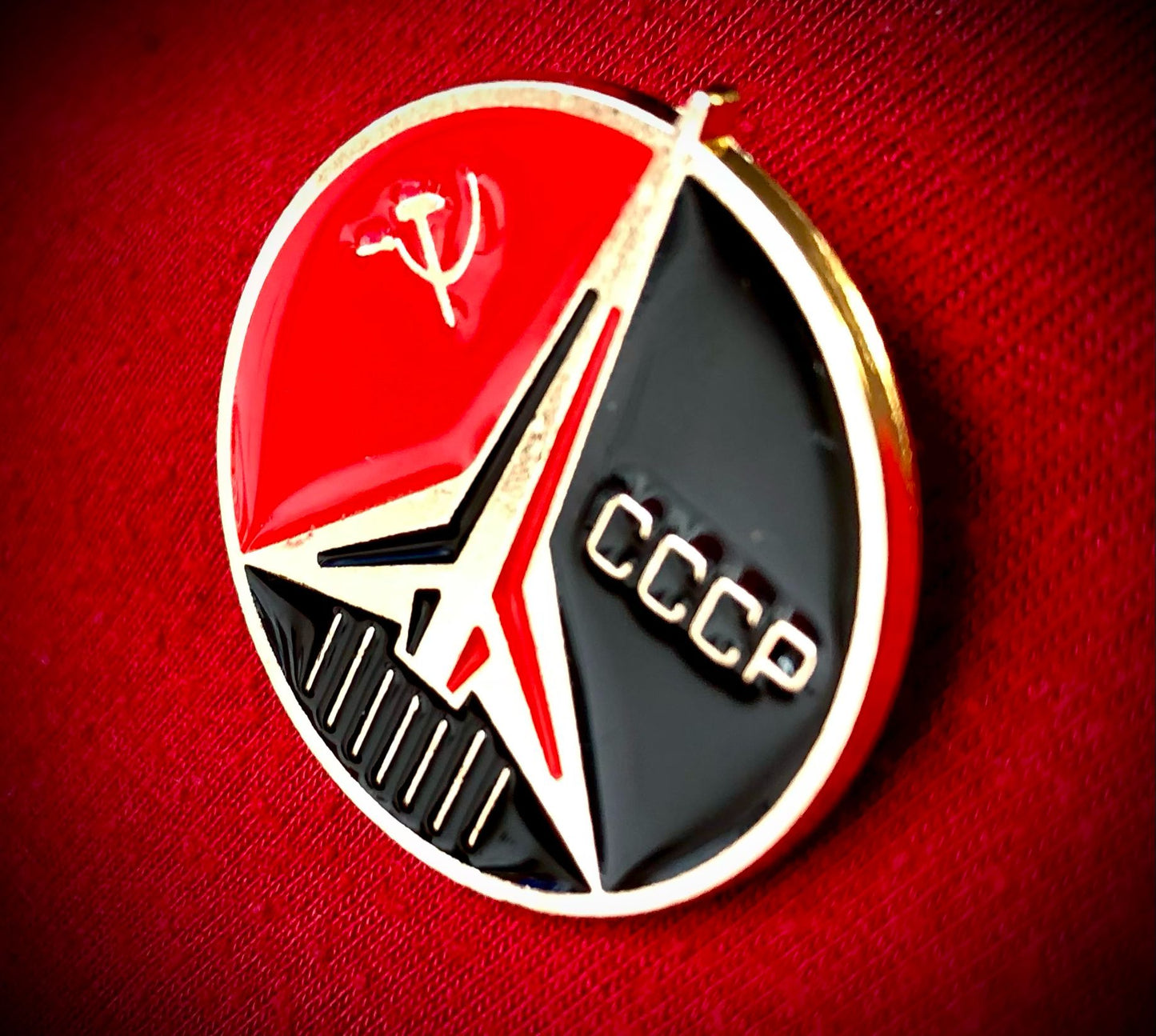 Soviet Union CCCP Cosmonaut Space Program USSR Communist Enamel Pin Badge